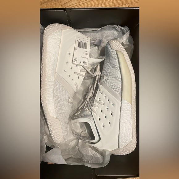 NWT Harden Vol. 2 Adidas - Men’s size 10 - Picture 2 of 4